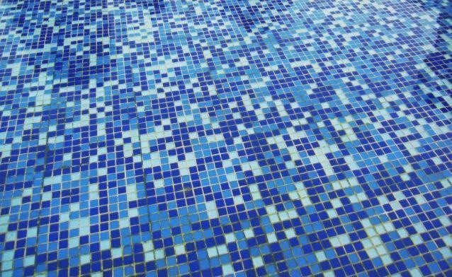 ¿Qué es el gresite para piscinas y cuáles son sus ventajas?
