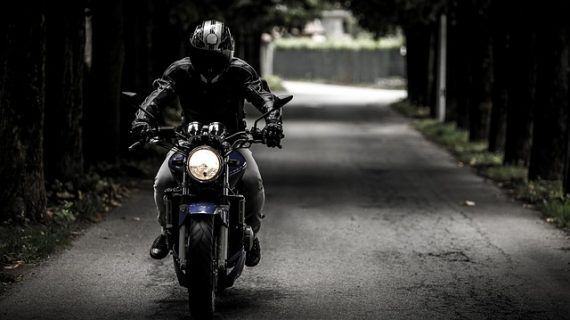 La marca española de ropa de moto “Invictus moto apparel” presenta su nueva colección