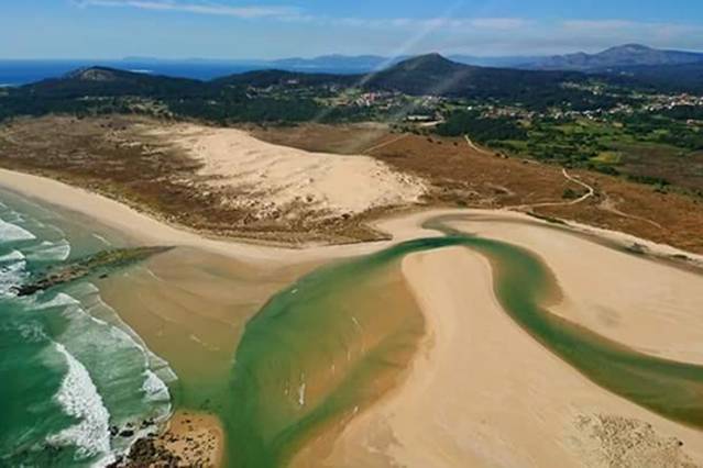 A Xunta inicia a tramitación do plan reitor de usos e xestión do Parque Natural de Corrubedo e lagoas de Carregal e Vixán