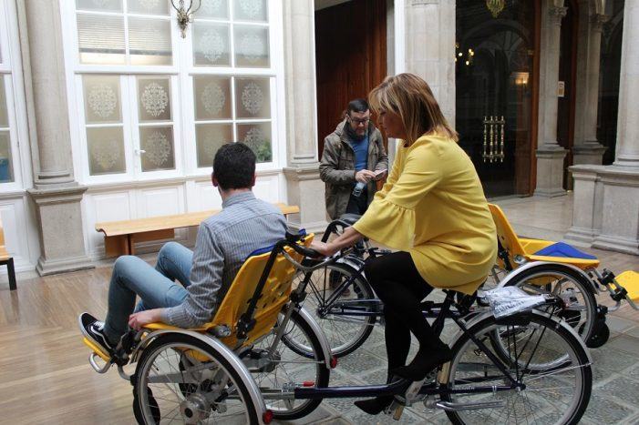 O goberno de Carmela Silva incorpora duas bicicletas adaptadas ao programa Depocomparte “para avanzar aínda máis na nosa aposta pola inclusión”