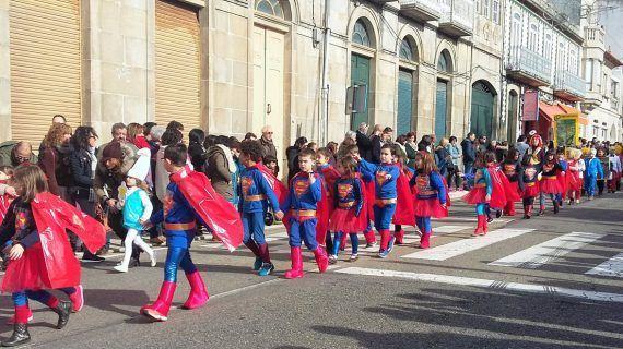O Entroido guardés culminou cun divertido desfile tras cinco días de foliada
