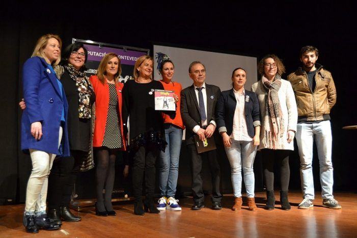 Carmela Silva reivindica en Ponteareas a loita pola igualdade co programa da Deputación “Mulleres en acción. Violencia zero” Carmela Silva reivindica en Ponteareas a loita pola igualdade co programa da Deputación “Mulleres en acción. Violencia zero”