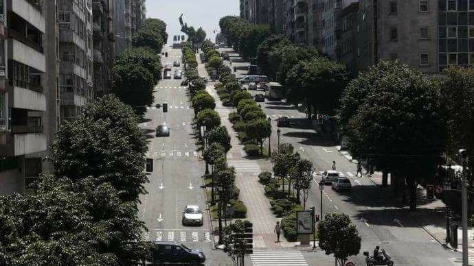 Unha campaña contra as cintas mecánicas da Gran Vía esténdese por todo o ancho da rede