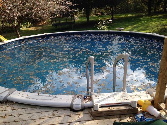 La manera más eficiente para limpiar vuestra piscina