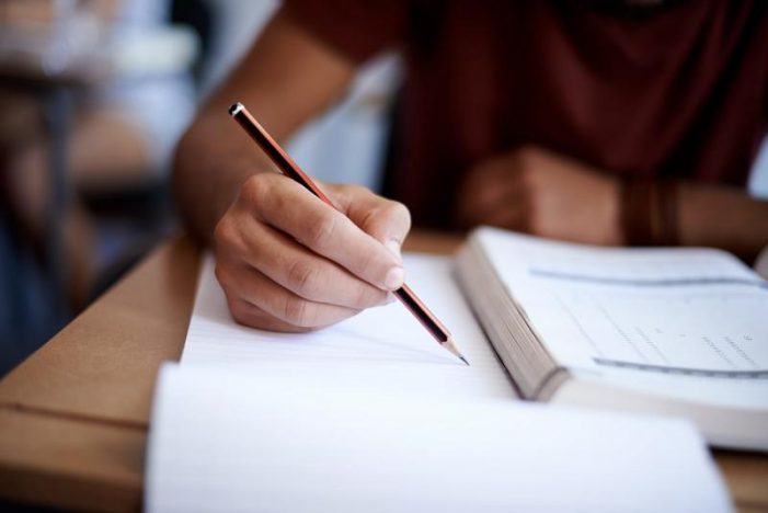 Educación publica o calendario escolar para o curso 2018/19, no que se adiantan a xuño as probas extraordinarias de 2º de bacharelato