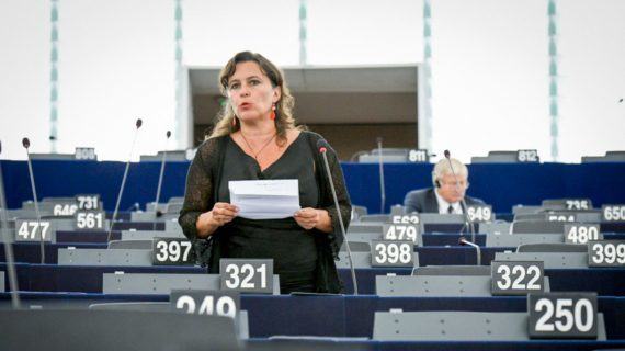 Galiza debe ter máis fondos europeos para axudar ás persoas con Alzheimer, os seus familiares e coidadoras
