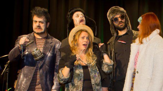 Xoán Curiel presenta este xoves en Tui “A casa do terror”