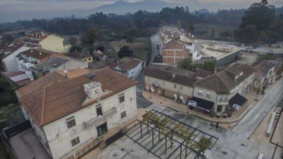 O desfile “Venres de Foliada” obriga a restrinxir o tráfico e o estacionamento nalgunhas rúas do centro urbano