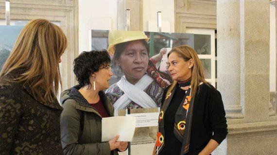 Deputación e ONGS galegas impulsan a mostra “Tecedoras do cambio” que pon rostro a mulleres líderesas do cambio en países en desenvolvemento