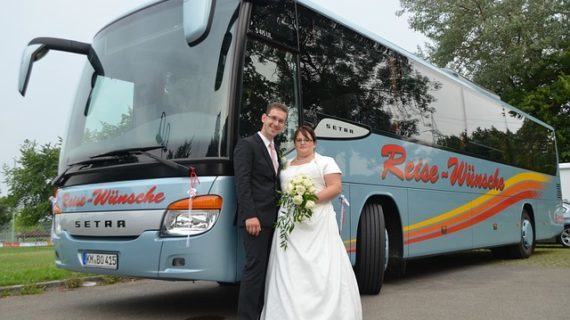 Ventajas de alquilar autobuses para una boda