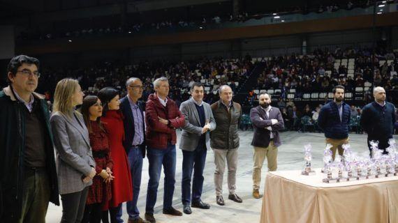 Fotos do vicepresidente da Xunta e o conselleiro de Cultura asistindo ao II Concurso de Rondallas en Vigo