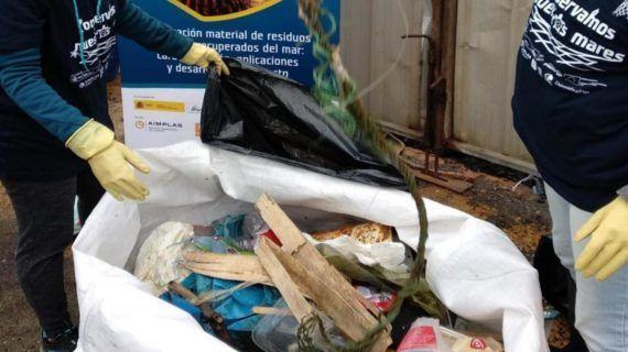 O proxecto RepescaPlas retira máis de tres toneladas de residuos mariños en Marín, Vigo e Gandía