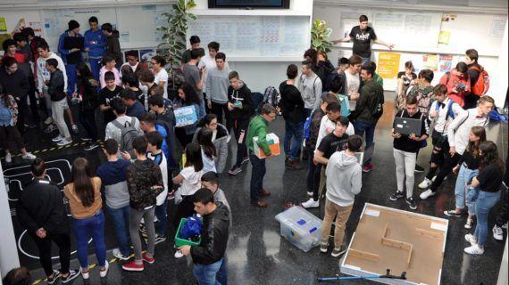 A Competición de Robots da Escola de Enxeñería Industrial acadará a súa 5ª edición superados os 3000 participantes