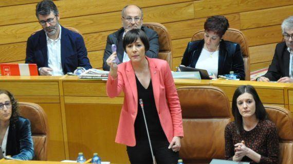 O que propón a extrema dereita en Andalucía aplícao Feixóo na Galiza desde hai dez anos