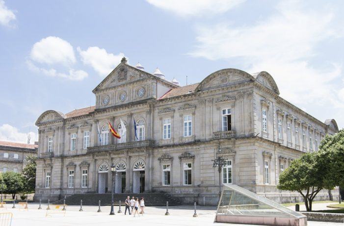 O PPdeG critica que a presidenta da Deputación de Pontevedra incumprira por terceira vez a súa obriga legal de comparecer no Parlamento para explicar os orzamentos