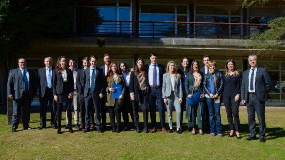 O alumnado do Centro Superior de Hostelería de Galicia recibe o recoñecemento polo seu traballo na Feira de Turismo Fitur