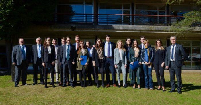 O alumnado do Centro Superior de Hostelería de Galicia recibe o recoñecemento polo seu traballo na Feira de Turismo Fitur