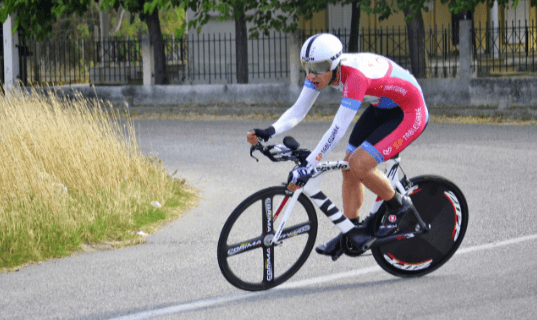 El reto de elegir correctamente la bici de carretera y el equipamiento ciclista