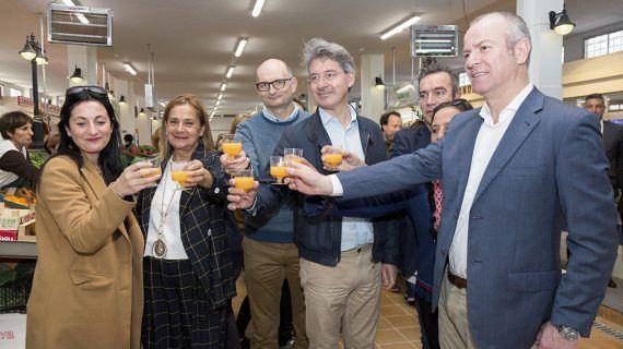 A Deputación de Pontevedra estrea no mercado de abastos do Grove o programa “Degusta Europa”