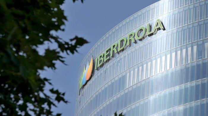 Denuncian a Iberdrola por falta de transparencia na revisión das súas tarifas