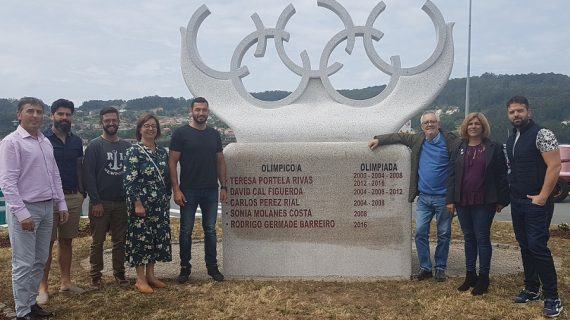 Cangas homenaxea ao deporte olímpico da vila cunha escultura da Escola de Cantería da Deputación