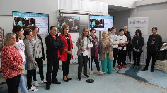 Carmela Silva pon en valor o “relevante papel das Achegas das Mulleres á sustentabilidade do mar” na inauguración da mostra na lonxa de Cesantes