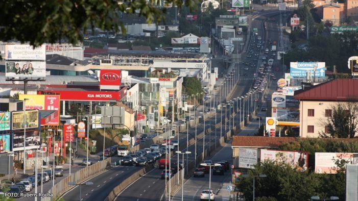 El Gobierno flexibiliza los criterios de apertura de las estaciones de servicio garantizando el suministro