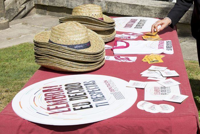 A campaña de igualdade da Deputación de Pontevedra chega ás festas de Cangas
