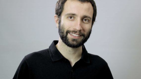 O Consello Reitor da Agadic acorda a contratación do vigués Fran Núñez como novo director do Centro Dramático Galego