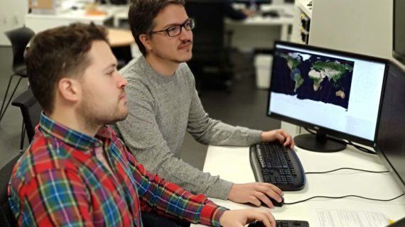 Logo de máis de 5700 órbitas á Terra e dun ano no espazo, LUME-1 funciona a pleno rendemento