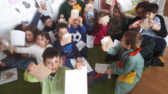 A compostaxe achégase ás crianzas de Redondela cos xogos dos ‘Bichocos’ do Revitaliza