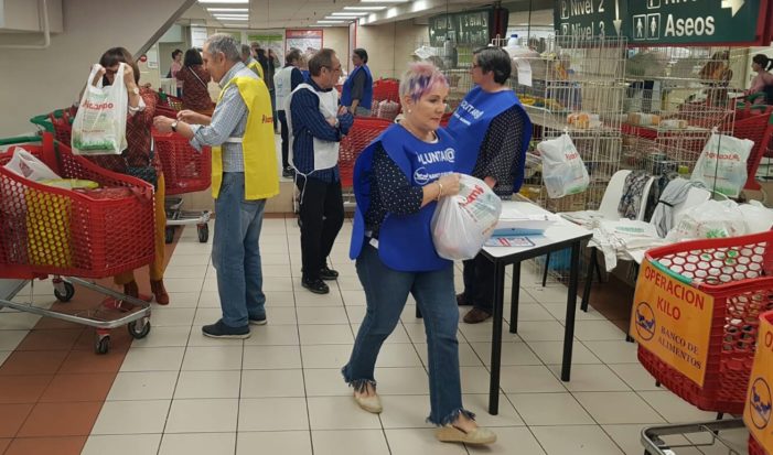 O Banco de Alimentos necesita 500  voluntari@s para poder desenvolver varias Operacións Quilo os próximos meses