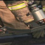 Os bombeiros liberan ao ocupante dun turismo que quedou atrapado tras un accidente en Narón