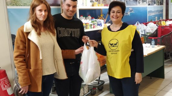 Recaudados 11.500 kilos de comida en la primera recogida del Banco de Alimentos
