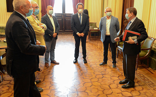 Planas analiza con Cooperativas Agro-alimentarias de España los puntos clave de la futura PAC Planas analiza con Cooperativas Agro-alimentarias de España los puntos clave de la futura PAC