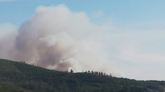 Rexístrase un incendio na parroquia de Bugarín con 3 focos activos