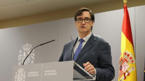 Sanidad y las comunidades autónomas acuerdan por unanimidad actuaciones coordinadas para controlar la transmisión de la COVID-19