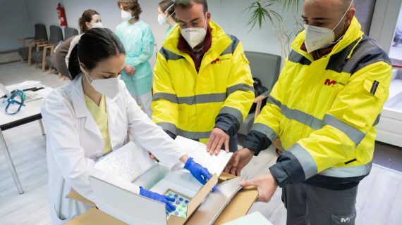 España aboga por acelerar la vacunación y preservar la unidad europea contra la pandemia