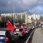 Traballadoras/es da limpeza da Coruña reivindican cunha caravana de vehículos un convenio con dereitos e melloras salariais
