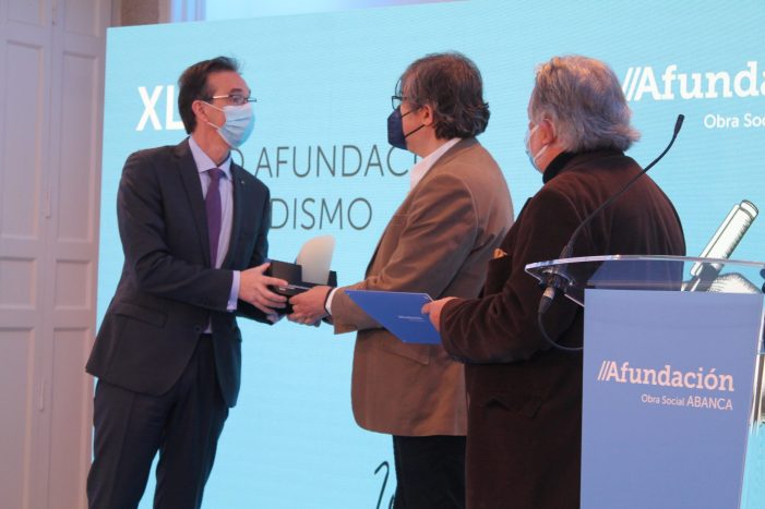 Luís Pousa recibe el XLI Premio Afundación de Periodismo Julio Camba