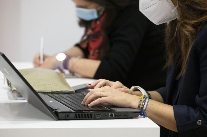 Galicia estenderá a educación dixital a 100.000 alumnos e alumnas