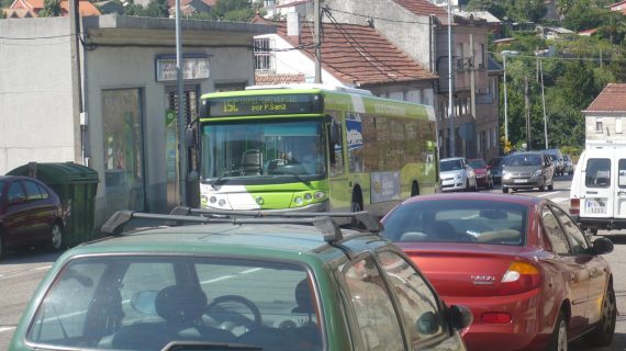 O BNG de Vigo advirte que o bus urbano inda non funciona ao 100% e urxe o seu reforzamento