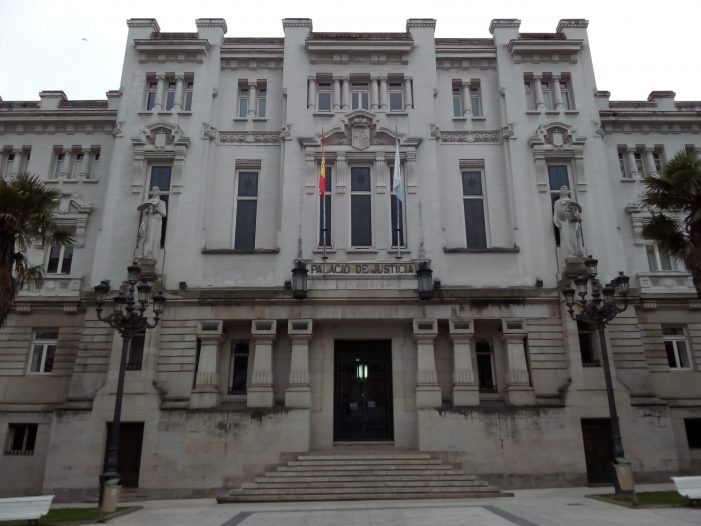 La Audiencia de A Coruña condena a un falso médico de Ferrol a seis años de cárcel y a indemnizar a sus víctimas con más de 3,2 millones