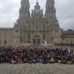 El centenar de gallegos del exterior participantes del "Conecta con el Xacobeo" finalizan el Camino en Compostela