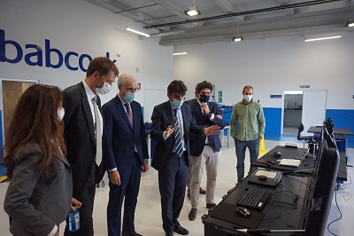 Conde acompaña al embajador británico en España en su visita al Polo Aeroespacial de Galicia