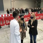 Fernández-Tapias visita el Ifevi coincidiendo con la reapertura de la vacunación masiva para las dosis de refuerzo frente a la covid-19