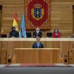 Feijóo se refiere al Parlamento de Galicia como un lugar de encuentro que permite avanzar en el deber de escuchar y como un espejo en el que el pueblo gallego se reconoce