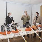 La Xunta entrega material de prevención de incendios a vecinos de Silleda para fomentar la participación ciudadana en las tareas de gestión de la biomasa