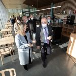 O titular do Goberno galego participa no acto de presentación da cafetería da estación intermodal ‘O balcón das Brañas’