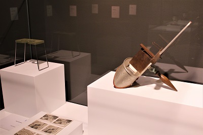 El Museo Pedagógico reúne en una exposición materiales escolares sobre el fenómeno Xacobeo desde 1881